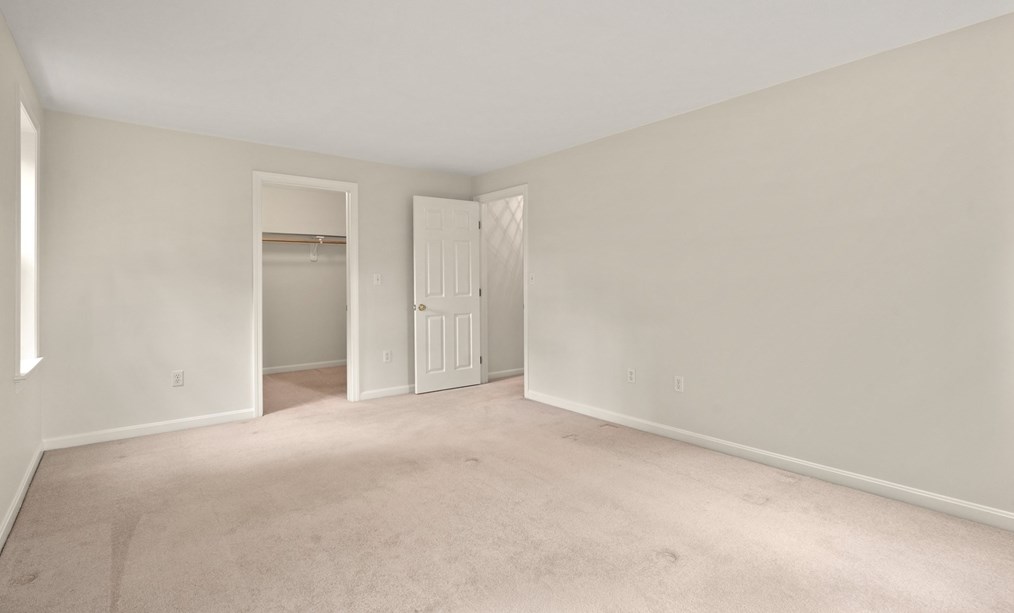 9 Hartung St, Methuen MA 01844-5210 exterior