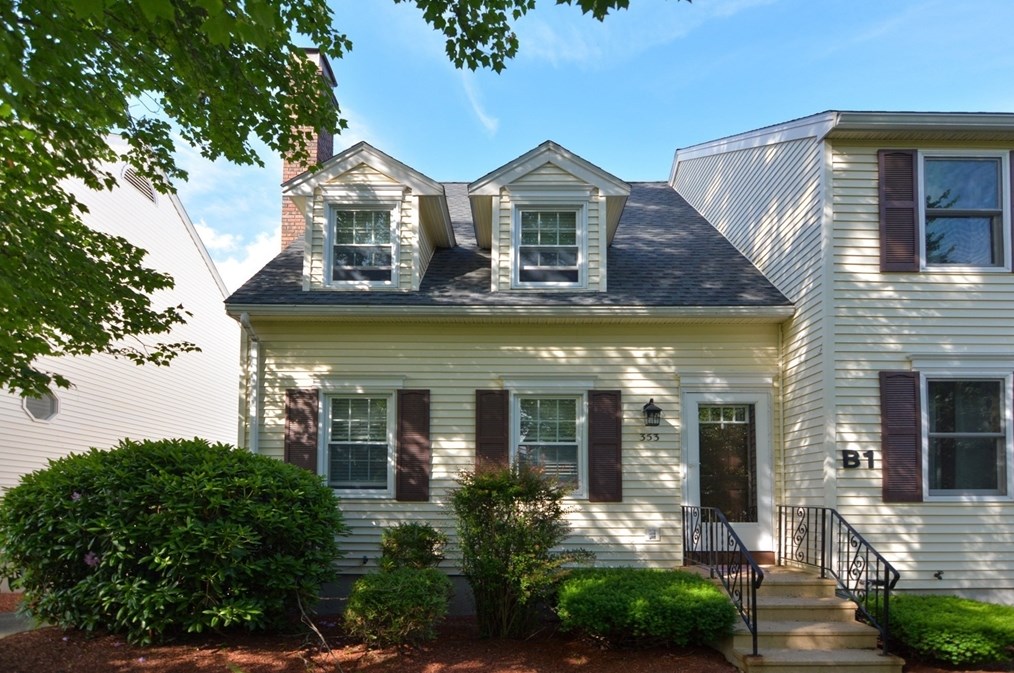 353 Clark St, Gardner, MA 01440 exterior