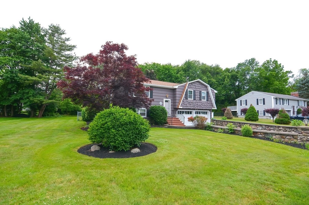 123 Capper Dr, Canton, MA 02021