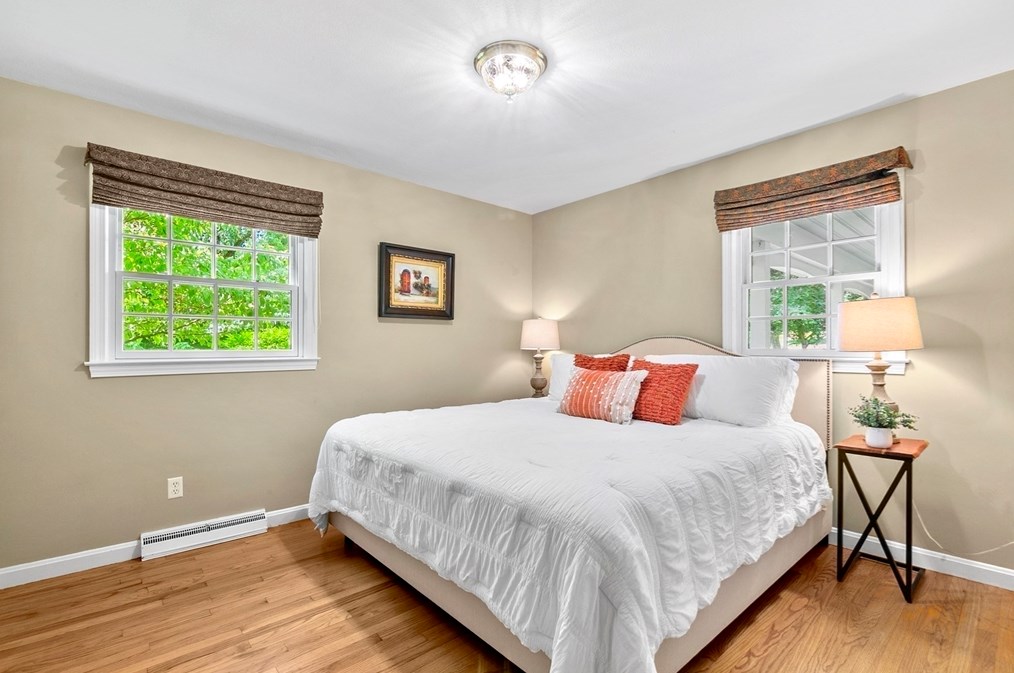 146 Silver Birch Rd, Springfield MA 01106-1735 exterior