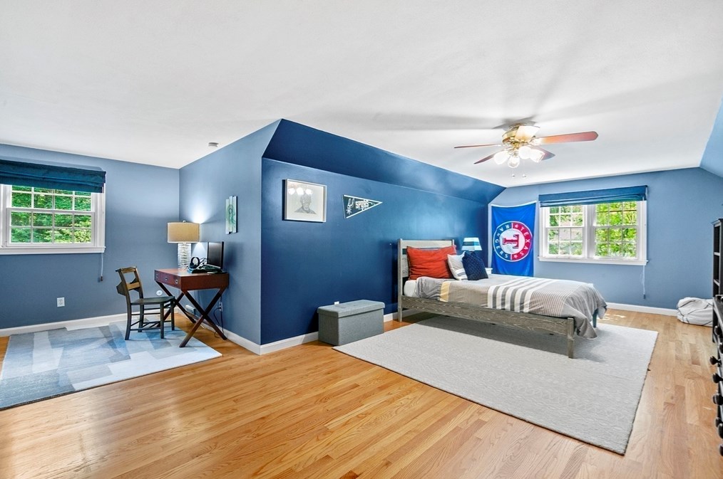 146 Silver Birch Rd, Springfield MA 01106-1735 exterior