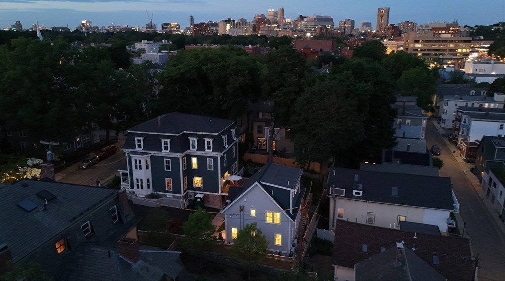 54 Davis Ave, Brookline MA 02445-7609 exterior