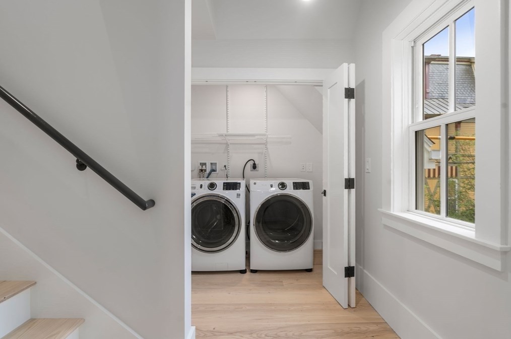 54 Davis Ave, Brookline MA 02445-7609 exterior