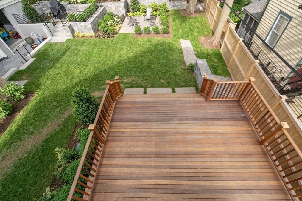 54 Davis Ave, Brookline MA 02445-7609 exterior