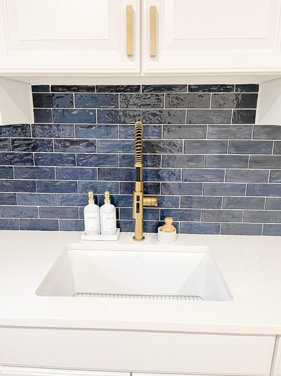 6 Mossy Btm Ln, Sandwich MA  02563-3139 exterior