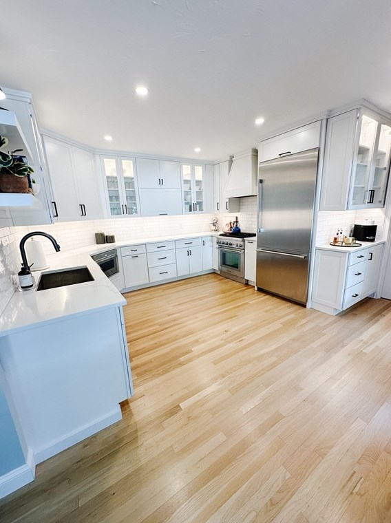 6 Mossy Btm Ln, Sandwich MA  02563-3139 exterior