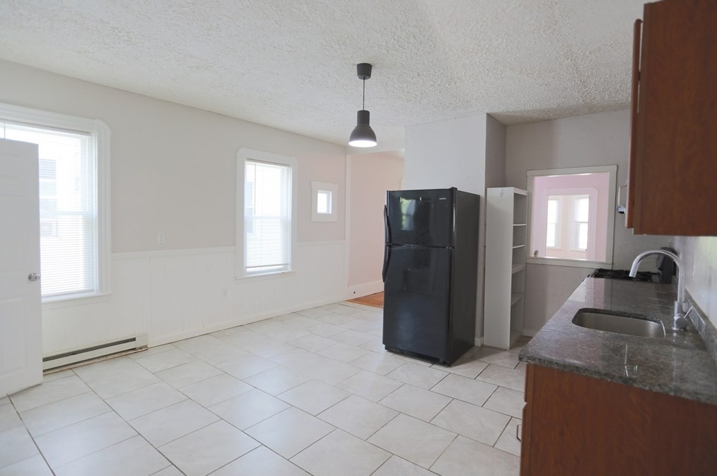 46 Deane #2w, New Bedford, MA 02746