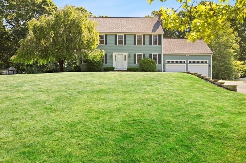 8 S White Pine Ln, Mansfield, MA 02048