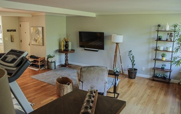 1 Longwood Dr #4, Andover, MA 01810