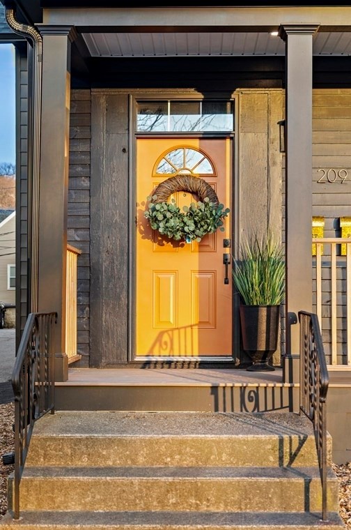 209 Lincoln St, Worcester, MA 01605