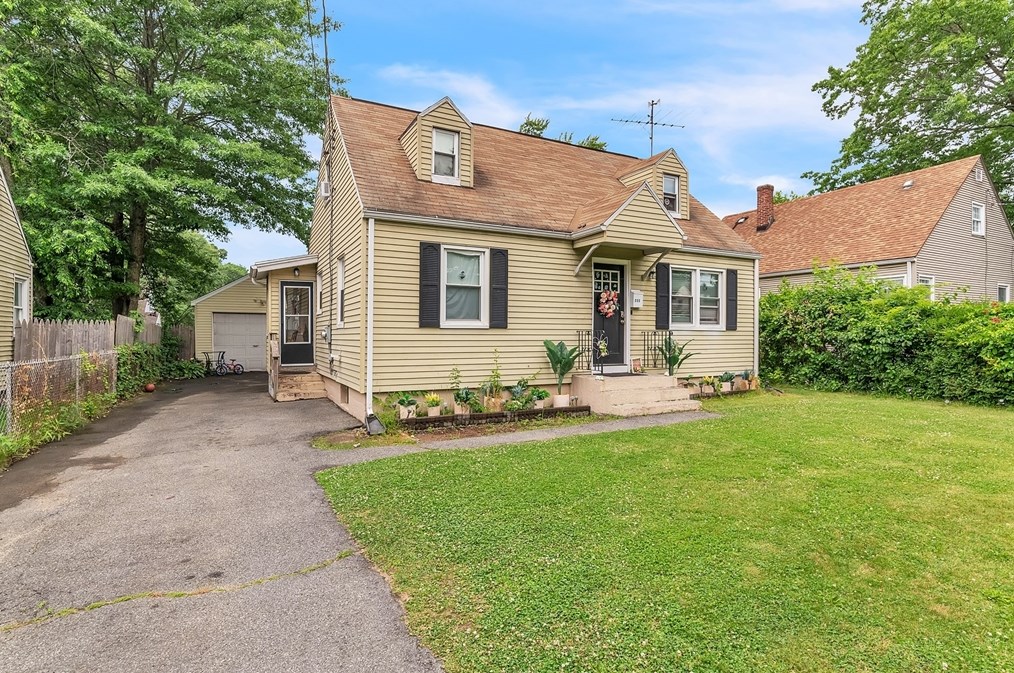 222 Rosewell St, Springfield, MA 01109