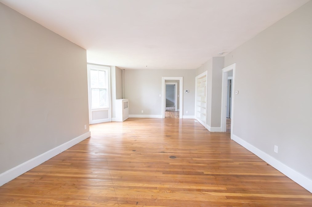 80 Florida St, Springfield, MA 01109