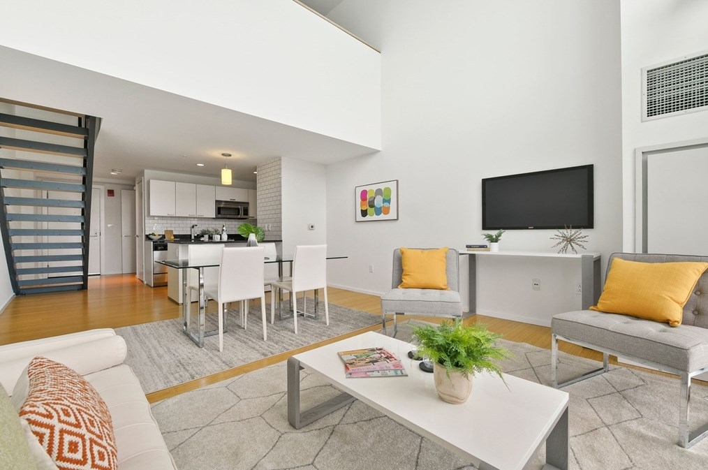 1 Earhart St #721, Cambridge, MA 02141