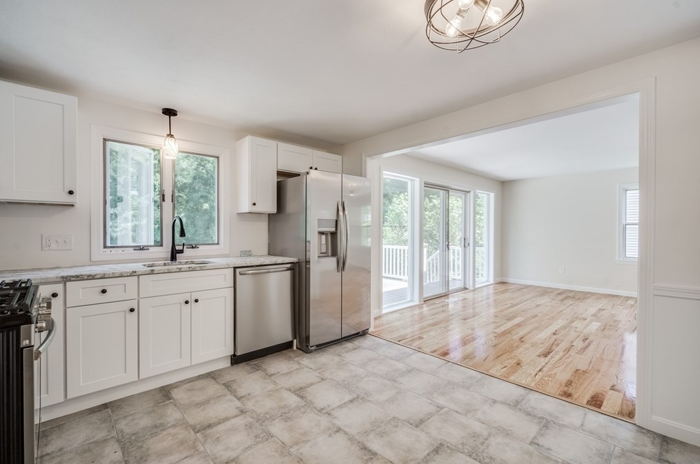 56 Audley Rd, Springfield, MA 01118