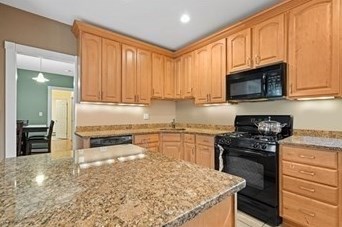 69 Cherry St, Waltham, MA 02453