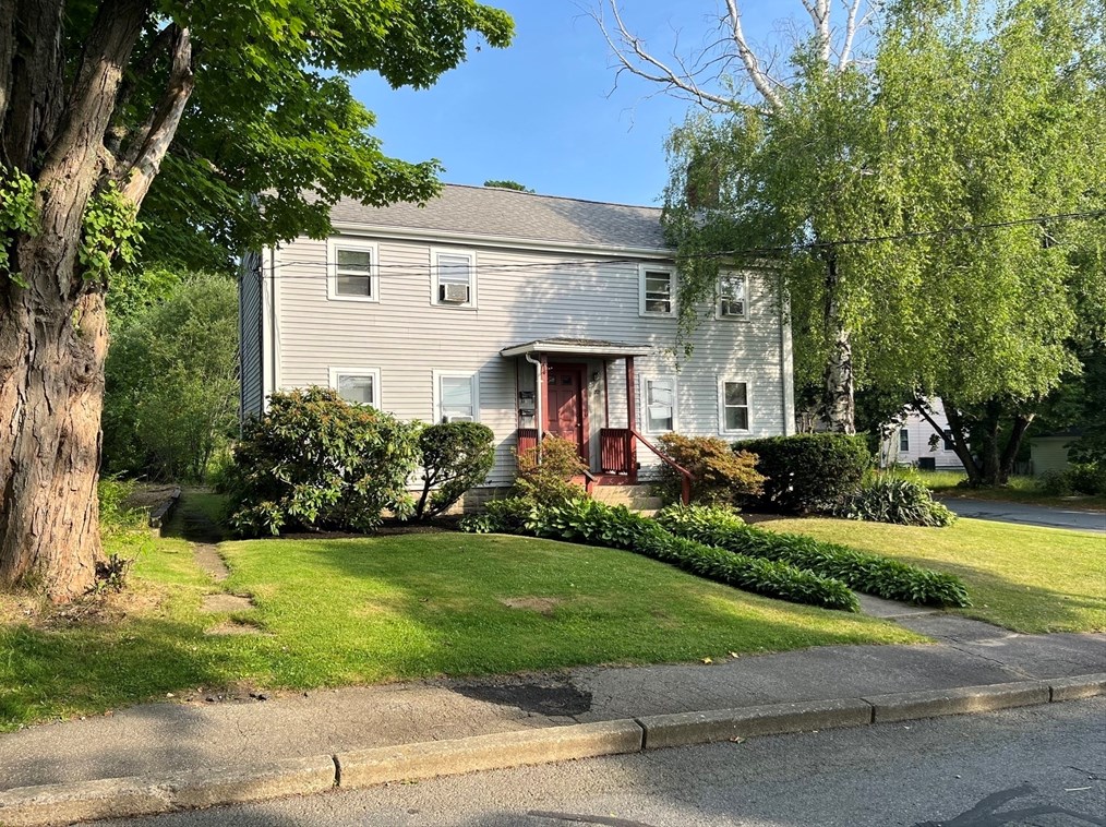 82 Pearl St, East Bridgewater, MA 02324