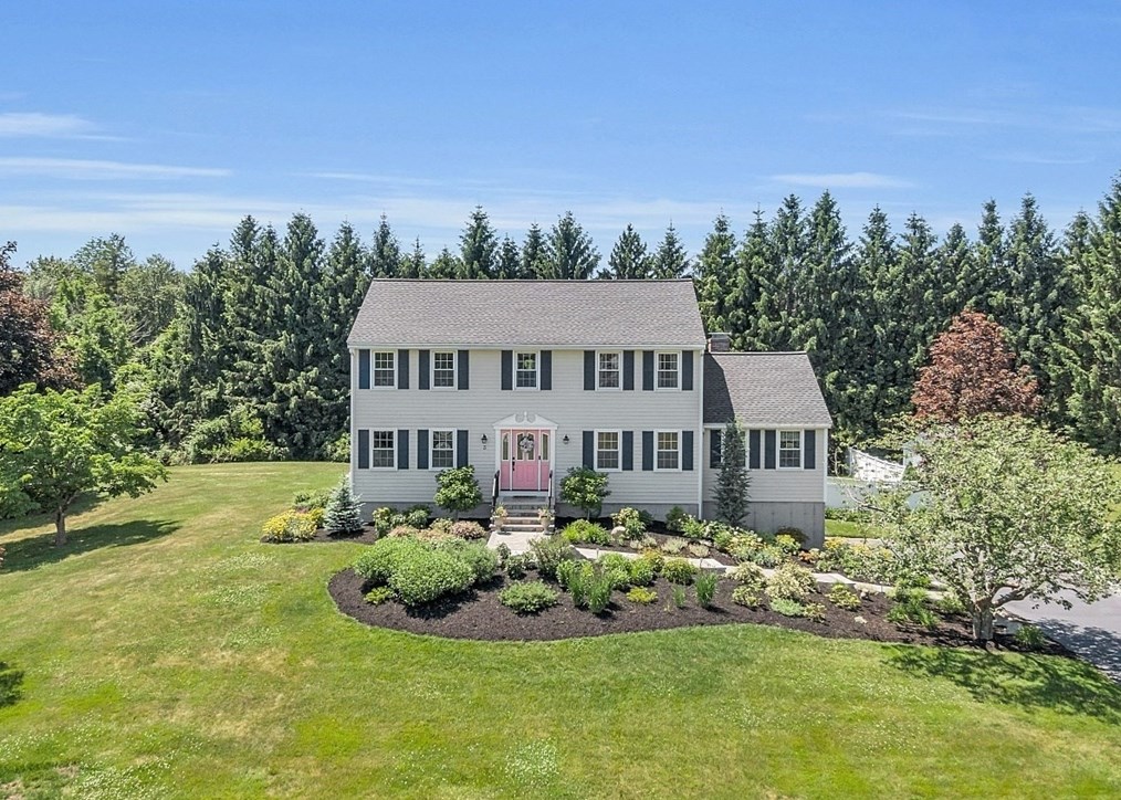 3 Belle Isle Wy, Andover, MA 01810