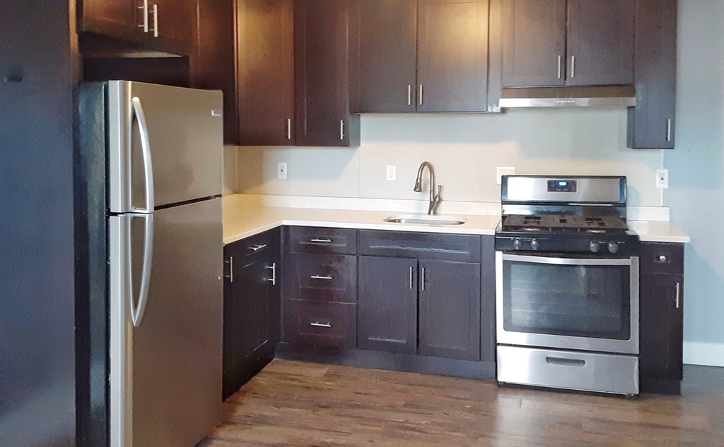 3 Leete St, Springfield, MA 01108