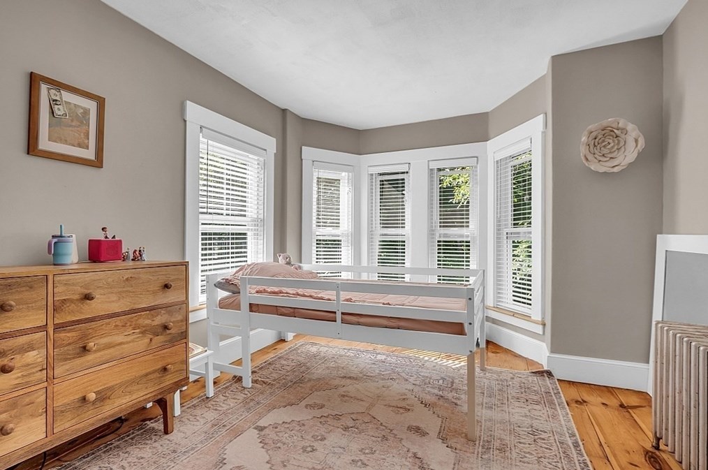 26 Park St, Pepperell MA  01463-1105 exterior