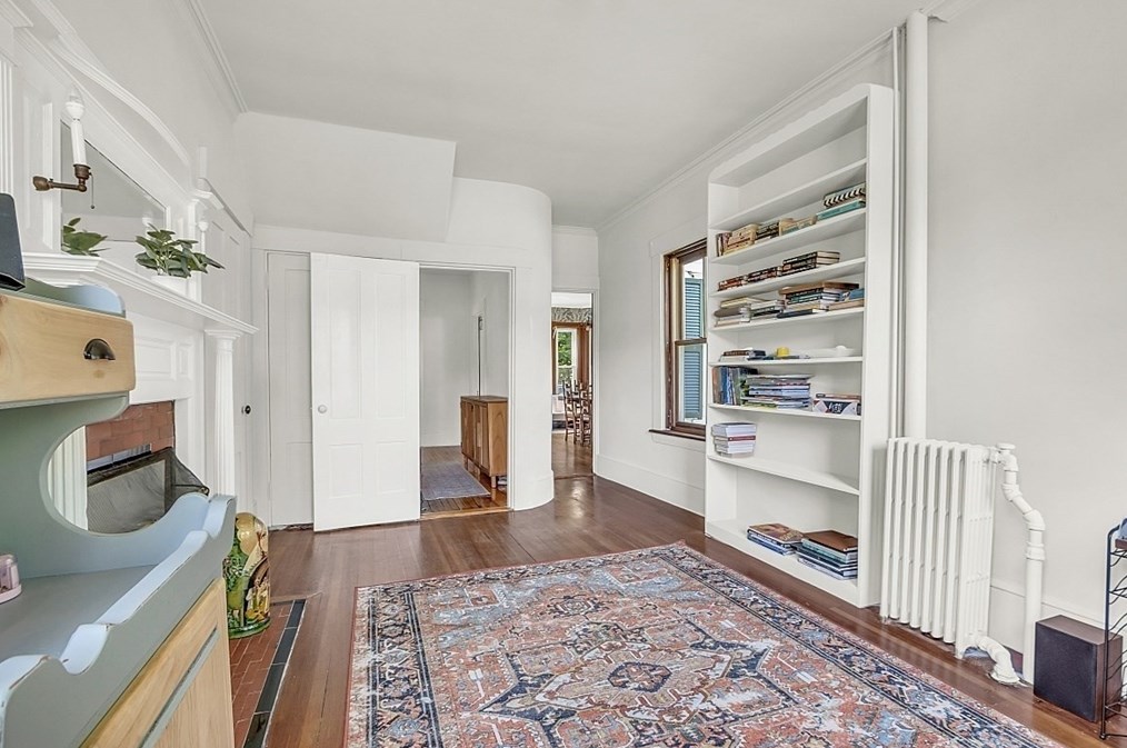 26 Park St, Pepperell MA  01463-1105 exterior