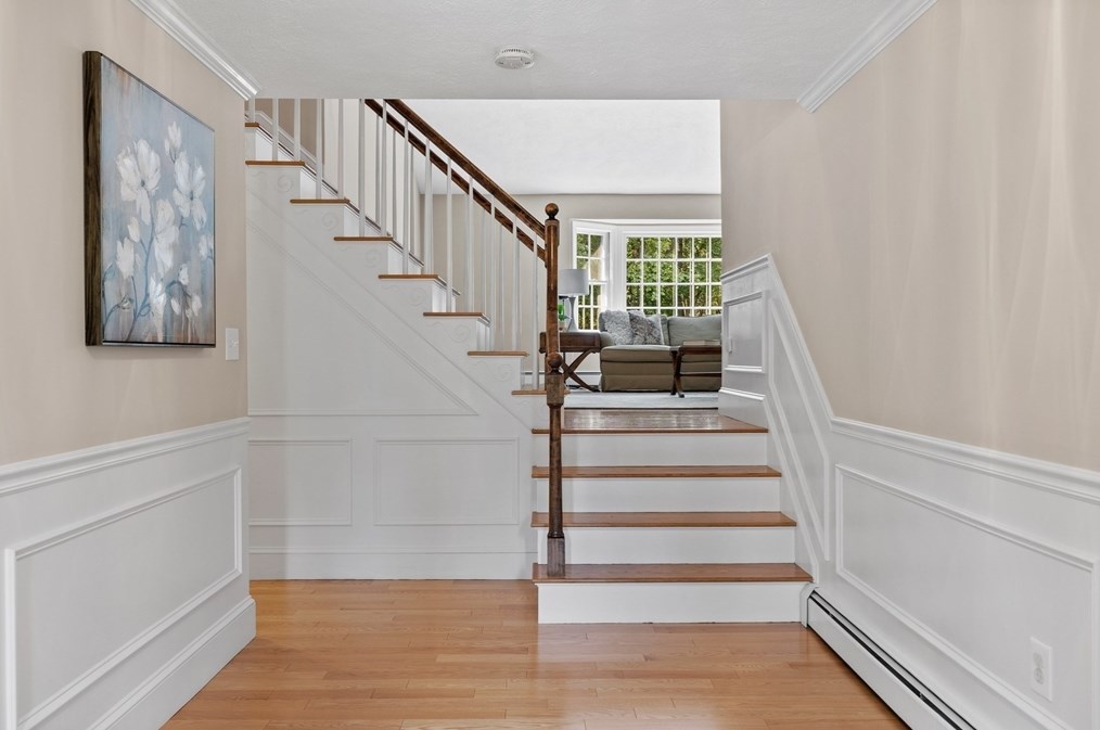 1 Bristol Ln, Andover, MA 01810 exterior