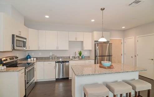 431 River St #403, Waltham, MA 02453