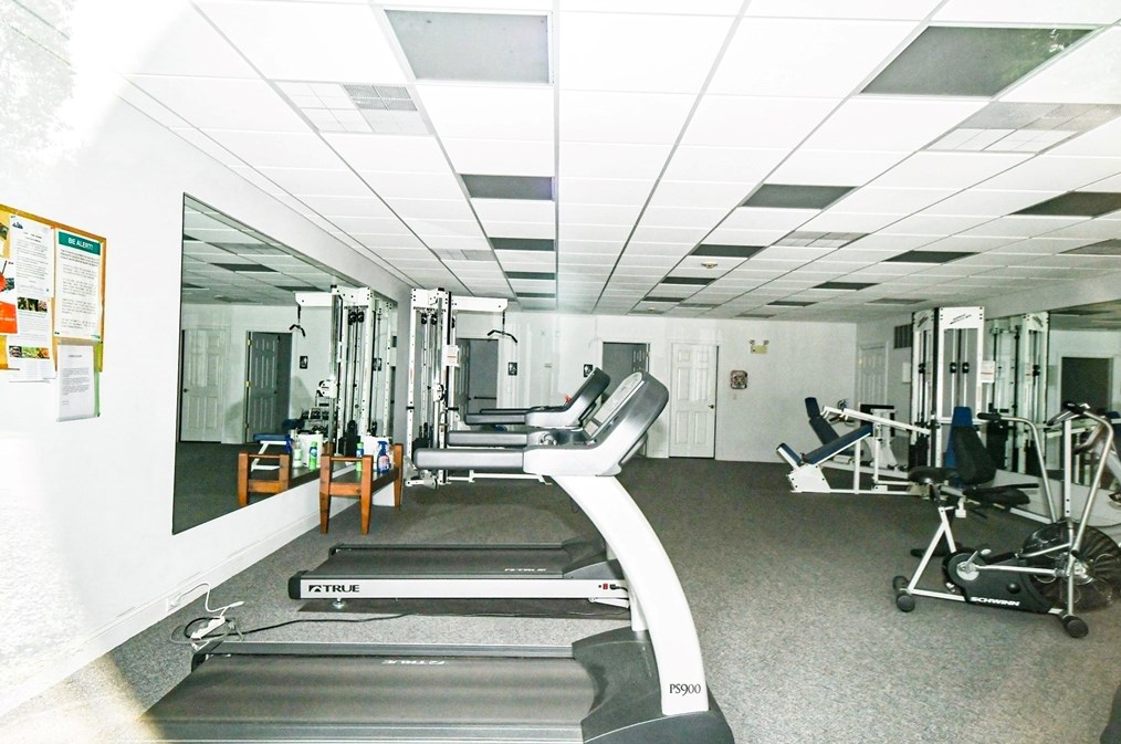 808 Alyssa Dr, Groveland MA  01834-1654 exterior