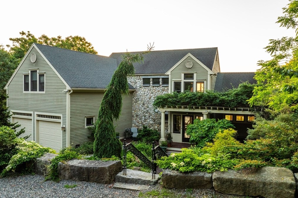 71 Ellisville Rd, Plymouth, MA 02360-1348