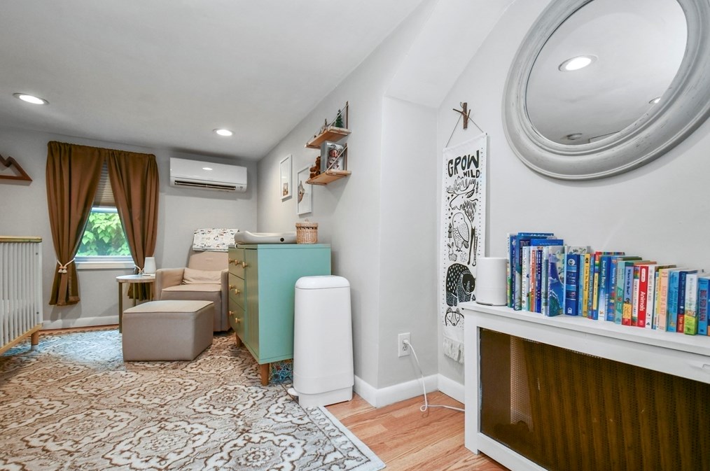 8 Knollwood Rd, Tewksbury MA  01876-2913 exterior