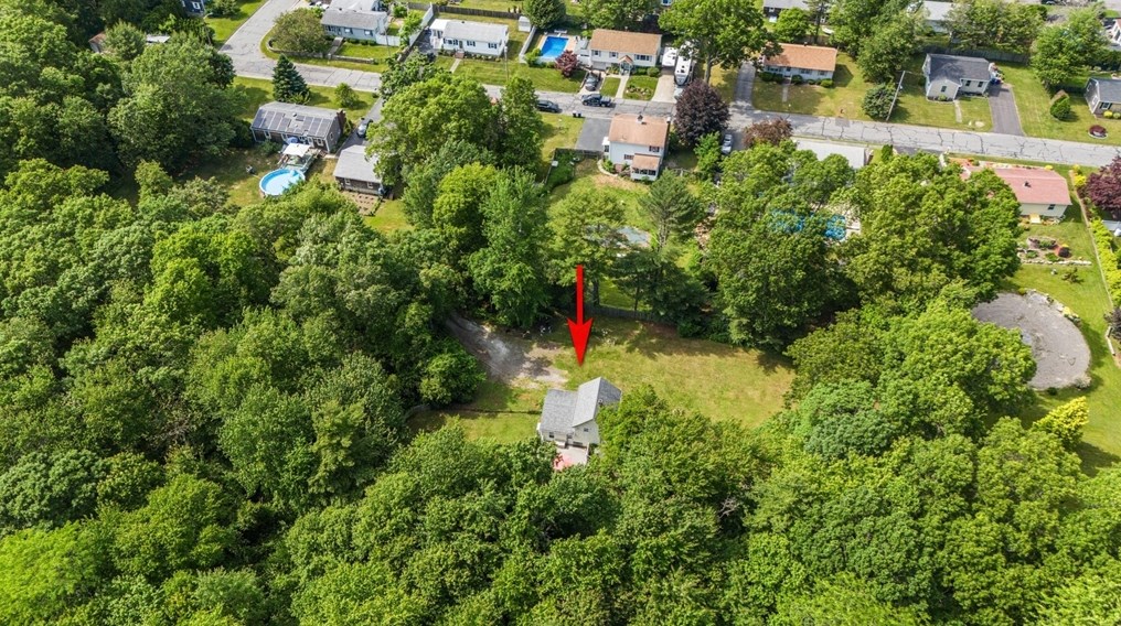 3 Manuel St, Fairhaven, MA 02719