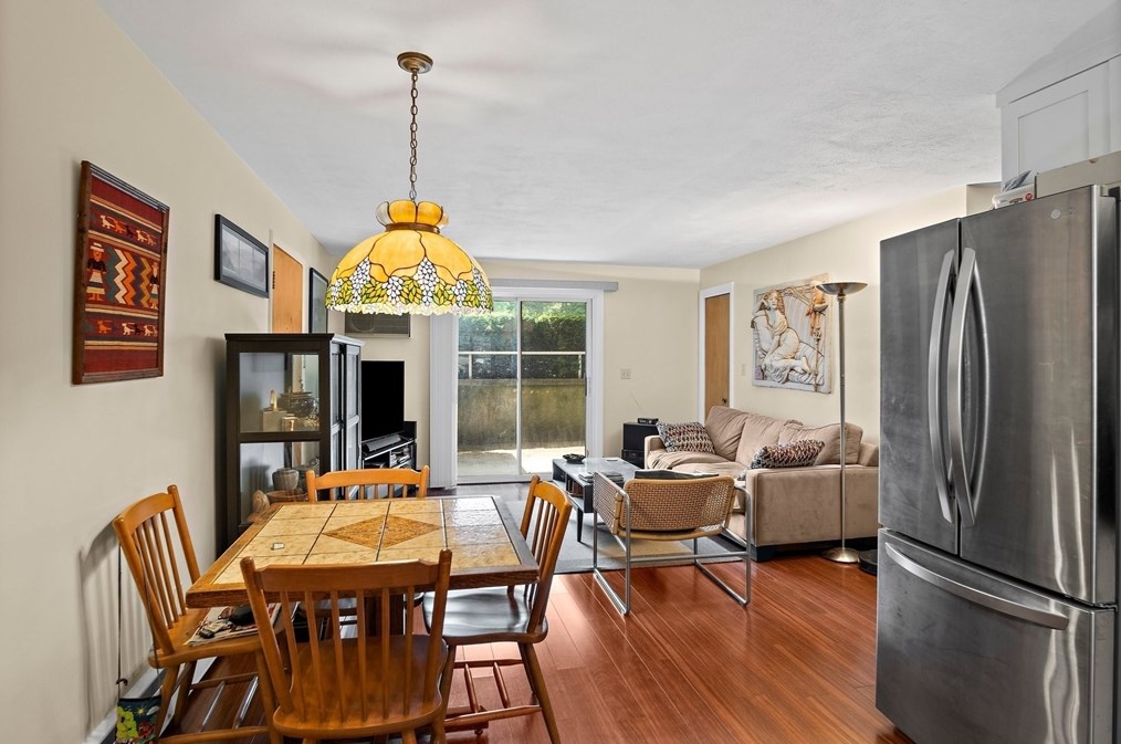 20 Jacqueline Rd, Waltham, MA 02452 exterior