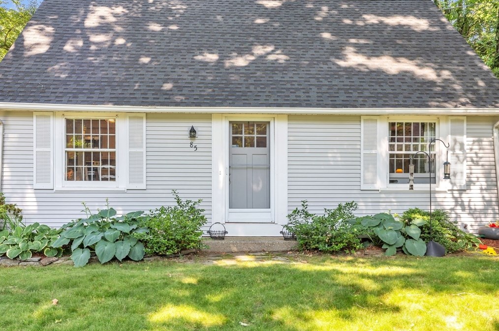85 Franklin Rd, Springfield, MA 01106