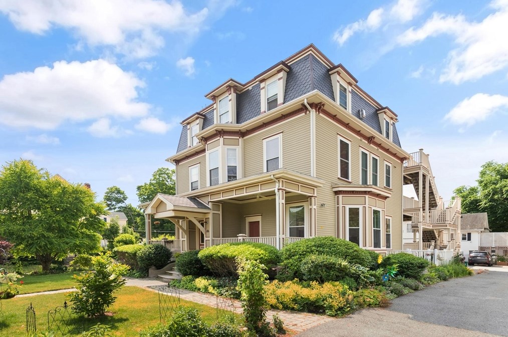 227 Mountain Ave #1, Malden, MA 02148