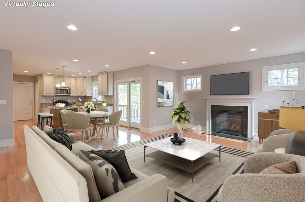 39 Westboro Rd, Upton MA  01568-1007 exterior