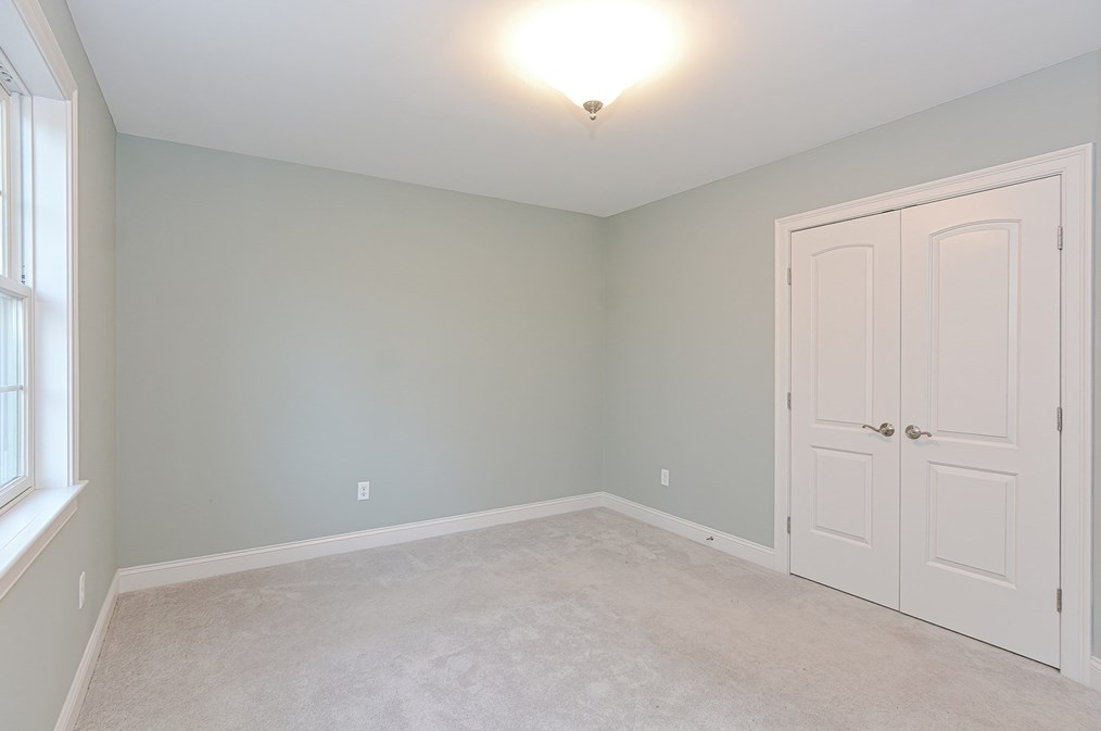 39 Westboro Rd, Upton MA  01568-1007 exterior