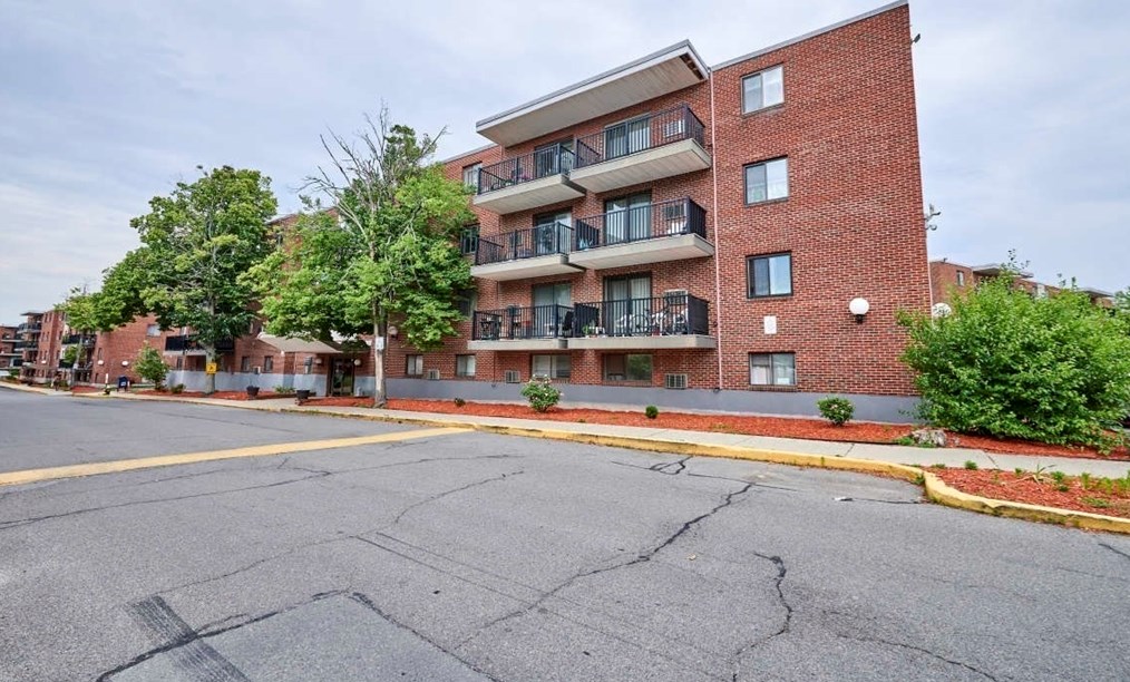 500 Governors Dr #8, Winthrop, MA 02152