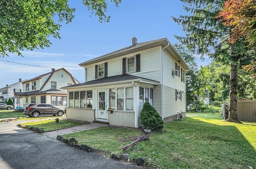 11 Varnum, Worcester, MA 01603