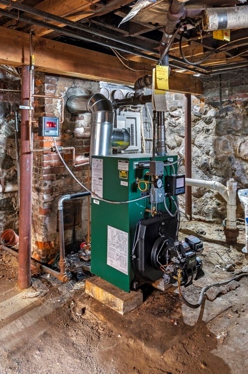 135 St, Salem MA 01970-2548 exterior