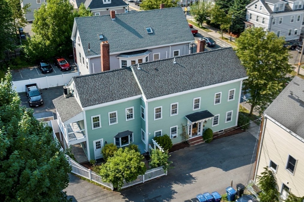 135 St, Salem MA 01970-2548 exterior