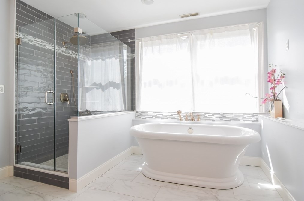 5 Basswood Ln, Andover MA  01810-5883 exterior