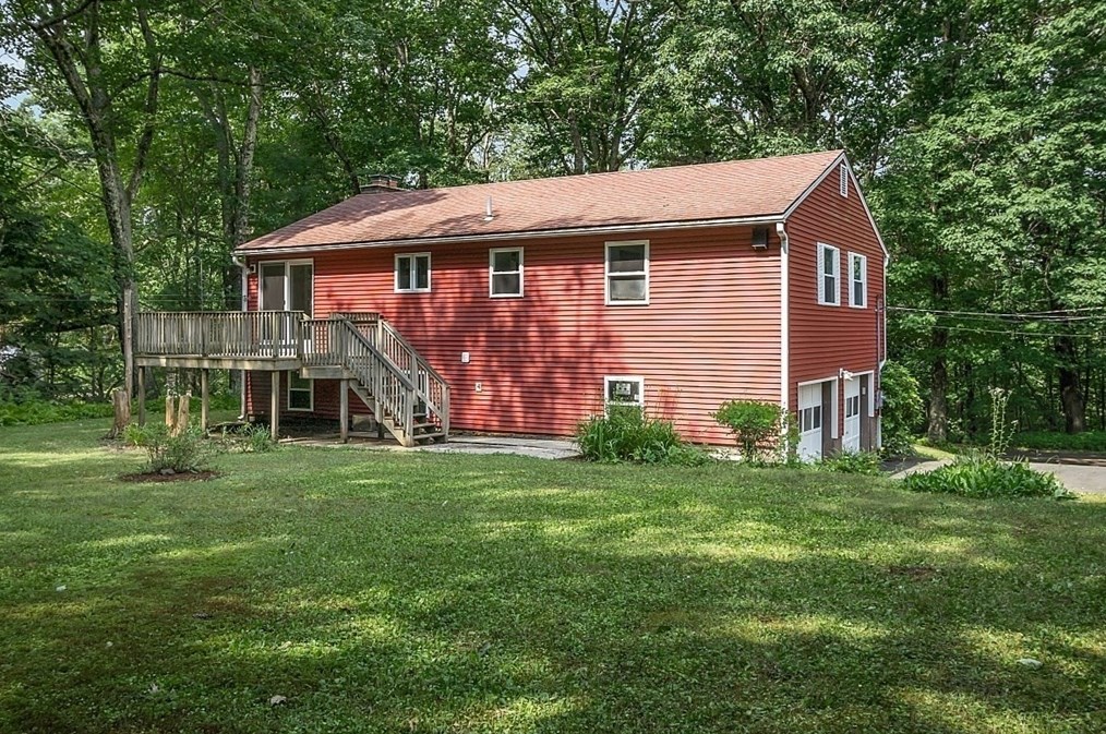 918 New Sherborn Rd, Royalston, MA 01331