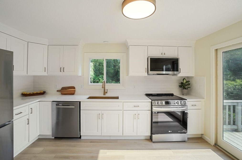 9 Karli Ln #9, East Bridgewater, MA 02324