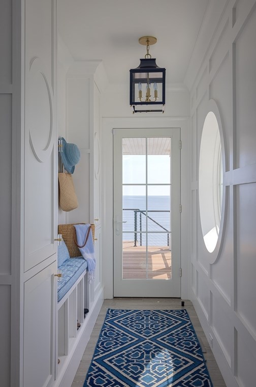 353 Beach Ave, Hull, MA 02045