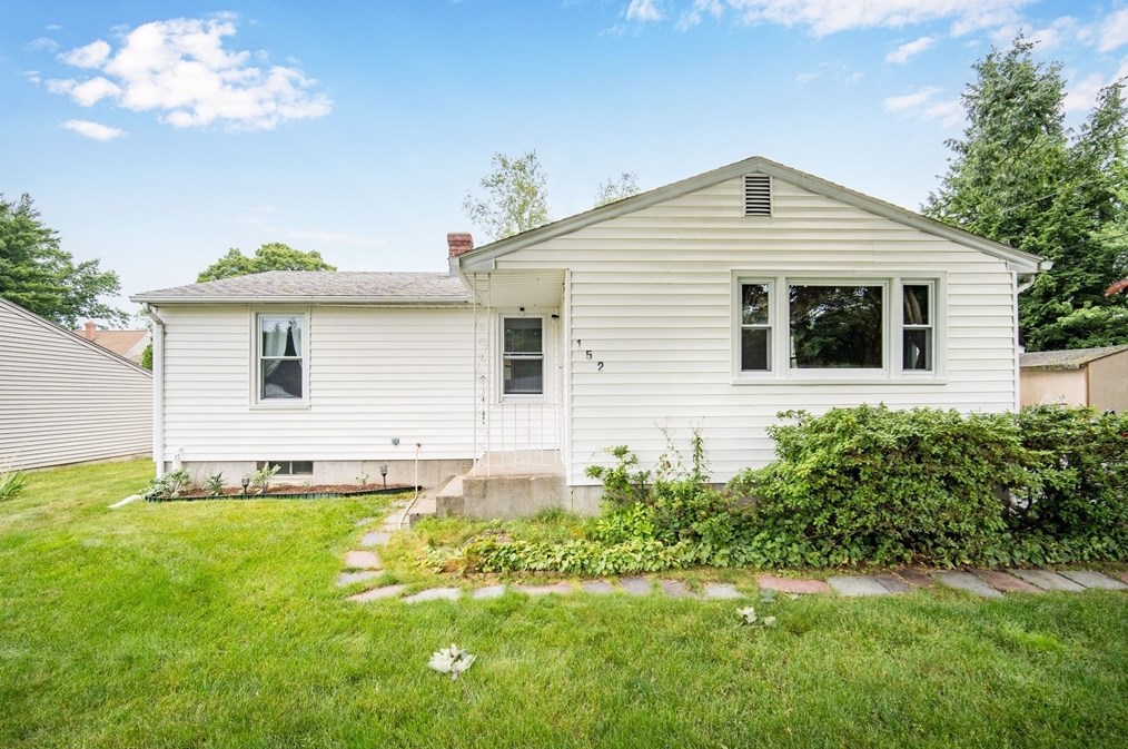 152 Silvin Rd, Chicopee, MA 01013