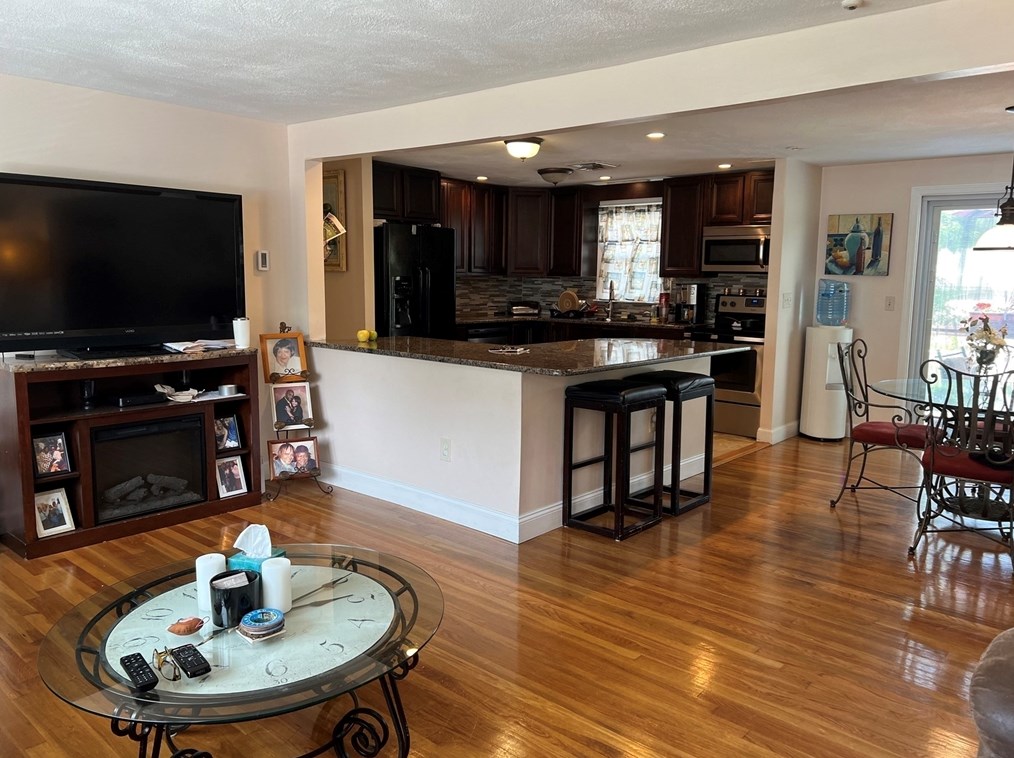 105 / 107 Highland Ave, Randolph, MA 02368