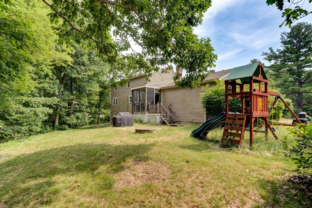 113 Rolling Ridge Ln, Methuen, MA 01844 exterior