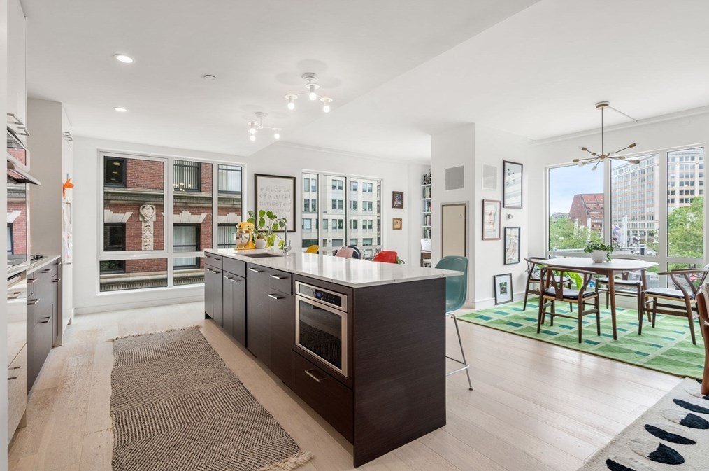 110 Broad St #301, Boston, MA 02110