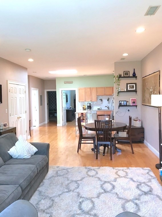 1257 Cambridge St #3, Cambridge, MA