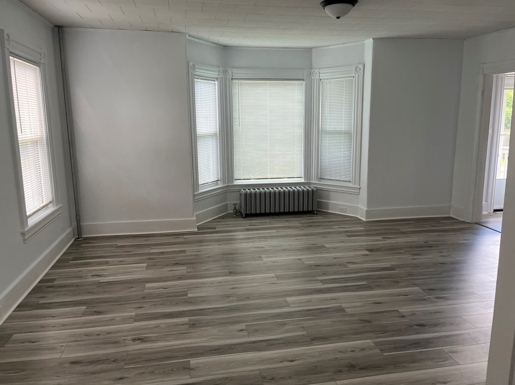 198 Main St #1, Clinton, MA 01510