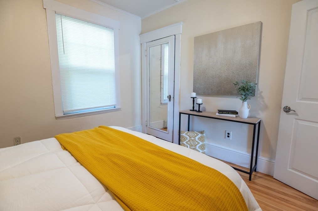 28 Eagle Rd, Worcester MA  01605-3813 exterior